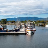 Floating jetty from wharf